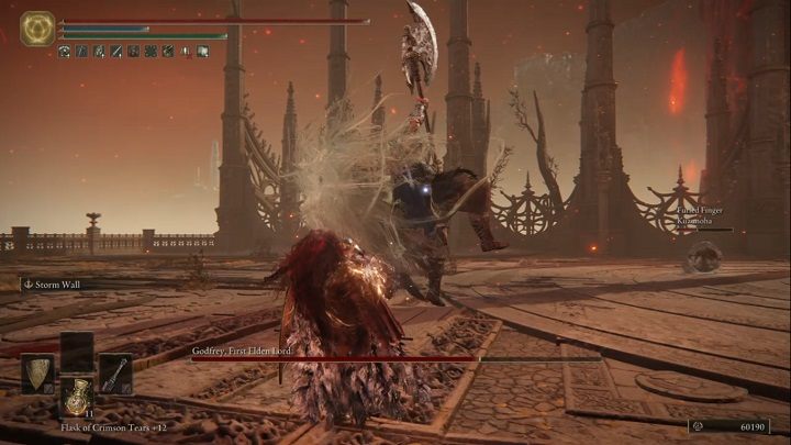 Kiedy natomiast zauważycie, że Godfrey podnosi wysoko do góry prawą nogę oraz topór, oznacza to, że wytworzy w następnej sekundzie potężną falę uderzeniową - Elden Ring: Hoarah Loux, wojownik (Hoarah Loux, Warrior) - boss, jak pokonać? - Elden Ring - poradnik do gry