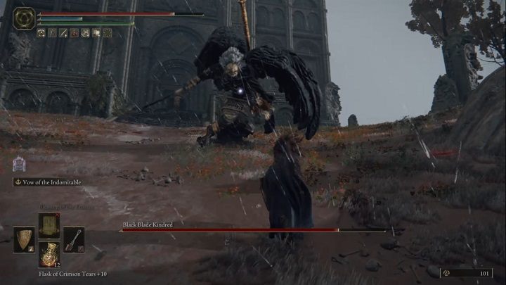 W walce warto używać otoczenia - a ściślej mówiąc różnicy w wysokości - Elden Ring: Pobratymiec Czarnej Klingi (Black Blade Kindred) - boss, jak pokonać? - Elden Ring - poradnik do gry