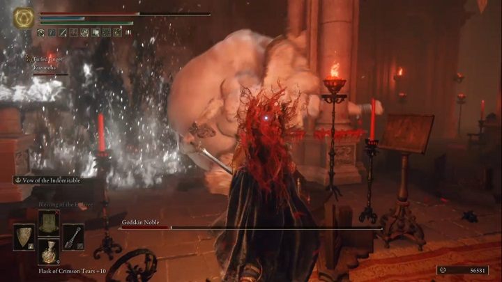 Do tego dochodzi atak, w którym powiększony przeciwnik będzie się przez chwilę toczyć - Elden Ring: Szlachcic boskiej skóry (Godskin Noble) - boss, jak pokonać? - Elden Ring - poradnik do gry