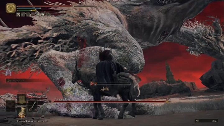 Najlepiej trzymać się tyłu przeciwnika i jak najczęściej atakować jego nogi - Elden Ring: Rozkładający się Ekzykes (Decaying Ekzykes) - boss, jak pokonać? - Elden Ring - poradnik do gry