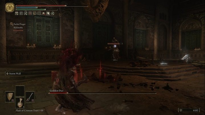 Walka skończy się w momencie zbicia głównego paska bossów - zanim to nastąpi będziecie musieli w kółko pokonywać kolejnych adwersarzy - Elden Ring: Duet boskiej skóry (Godskin Duo) - boss, jak pokonać? - Elden Ring - poradnik do gry