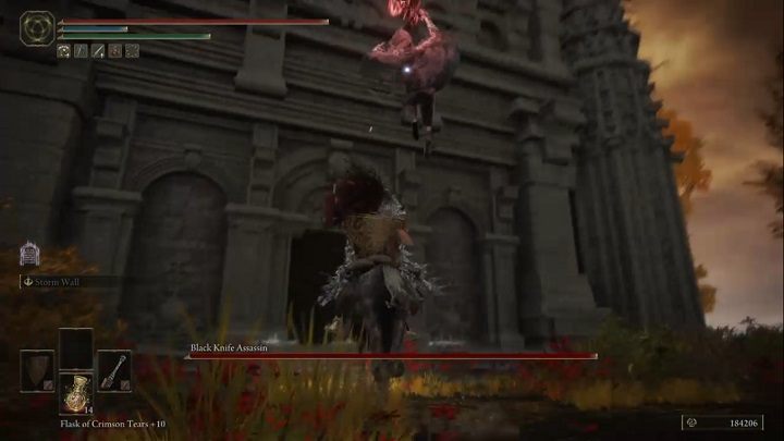 Walka na wierzchowcu może okazać się trudniejsza niż na pieszo - Elden Ring: Zabójca czarnego noża (Black Knife Assassin), Płaskowyż Altus - boss, jak pokonać? - Elden Ring - poradnik do gry