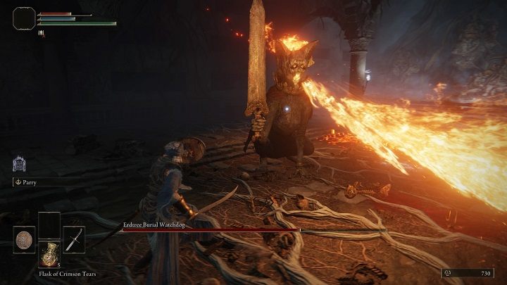 Pamiętajcie, że najlepiej korzystać z leczenia zaraz po uniknięciu ataku, lub gdy wykonuje kombinację ciosów, a Wy jesteście odpowiednio daleko - Elden Ring: Ogar Pogrzebowego Złotego Drzewa (Erdtree Burial Watchdog) - boss, jak pokonać? - Elden Ring - poradnik do gry