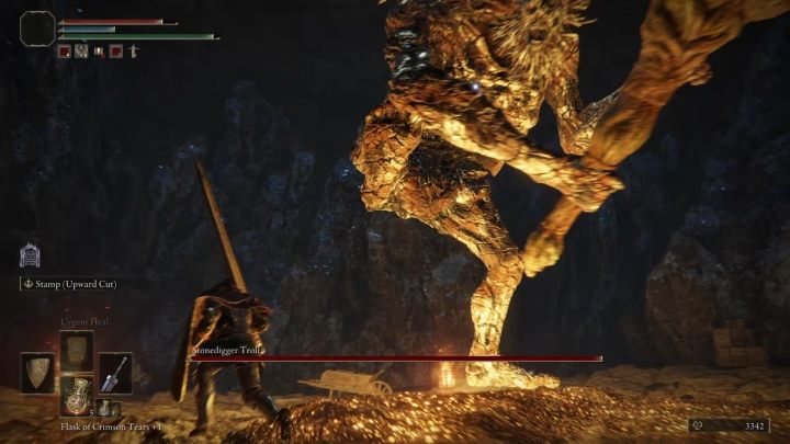 Próbujcie trzymać się pleców przeciwnika i uderzać go od tyłu po nogach - Elden Ring: Troll kamienny kopacz (Stonedigger Troll) - boss, jak pokonać? - Elden Ring - poradnik do gry