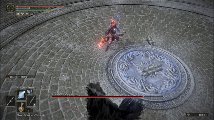 Większość jego ataków jest linearnych, dlatego też lepiej będzie wykonywać uniki w bok, aniżeli do tyłu lub w przód - Elden Ring: Vyke, rycerz okrągłego stołu (Roundtable Knight Vyke) - boss, jak pokonać? - Elden Ring - poradnik do gry