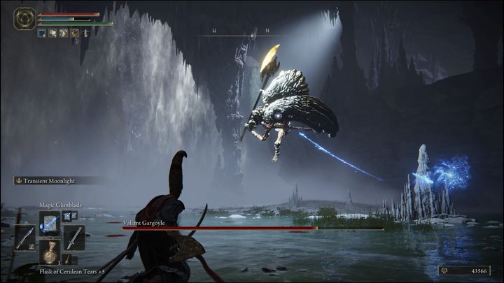 Musicie uważać w głównej mierze na dwa ataki, które mogą Was zabić jednym ciosem - Elden Ring: Nieustraszony gargulec (Valiant Gargoyle) - boss, jak pokonać? - Elden Ring - poradnik do gry