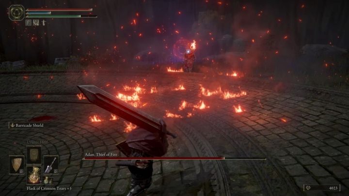 Poza zaklęciami Adan korzysta z broni do walki w zwarciu - Elden Ring: Adan złodziej ognia (Adan thief of fire) - boss, jak pokonać? - Elden Ring - poradnik do gry