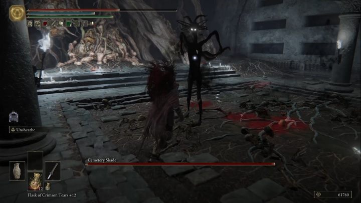 Niemal przed każdym wykonanym atakiem, przeciwnik się teleportuje, co też początkowo może wydawać się mylące - Elden Ring: Cmentarny cień (Cemetery Shade), Pogrobno - boss, jak pokonać? - Elden Ring - poradnik do gry