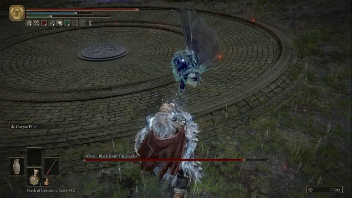 Alecto będzie Was próbować złapać - Elden Ring: Alecto, Przywódca Czarnych Noży (Alecto, Black Knife Ringleader) - boss, jak pokonać? - Elden Ring - poradnik do gry