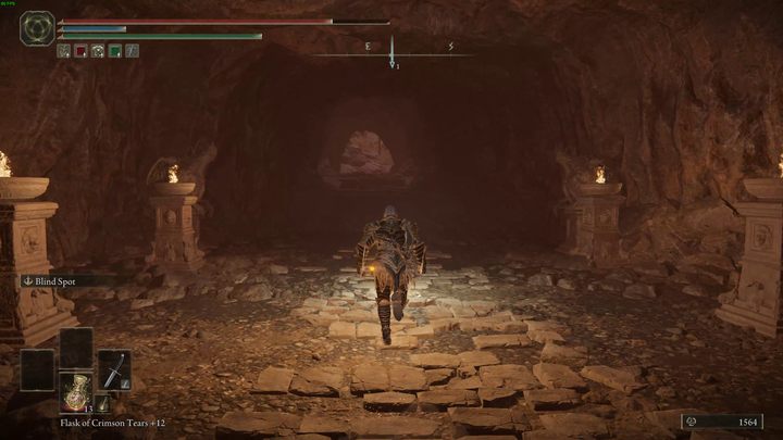 Kierujcie się tunelem na wprost i aktywujcie znajdujące się po drodze Miejsce łaski (Kraniec smoczej jamy) - Shadow of the Erdtree: Jak dotrzeć do Ukrytego grobu Charo? - Elden Ring - poradnik do gry