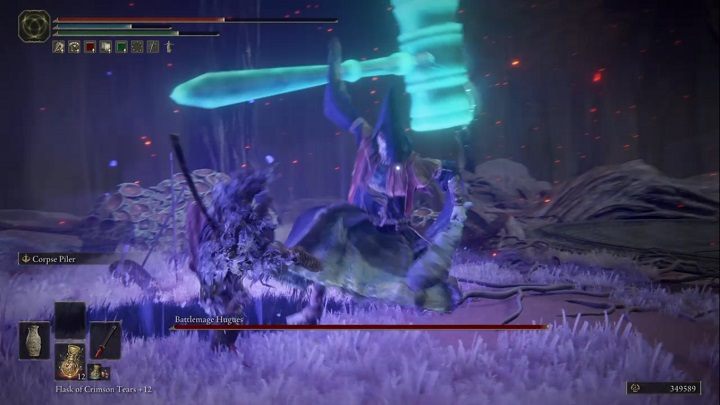 Kiedy natomiast się do niego zbliżycie, skorzysta z magicznego młota - Elden Ring: Mag Bitewny Hugues (Battlemage Hugues) - boss, jak pokonać? - Elden Ring - poradnik do gry