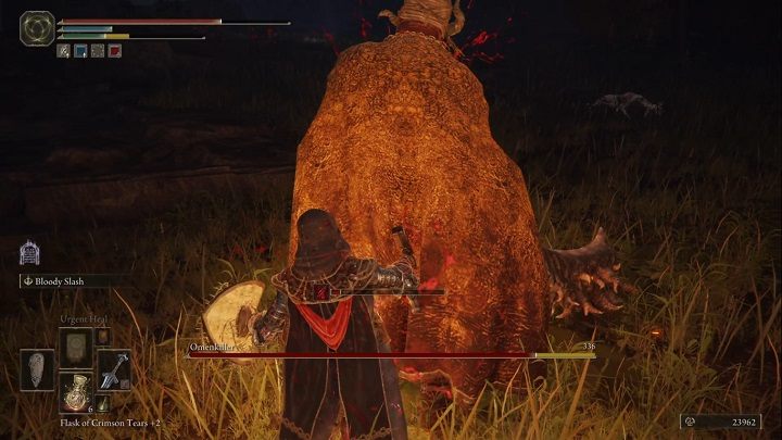 Wspomniane uderzenia z wyskoku stosunkowo łatwo uniknąć wycofywaniem się do tyłu - Elden Ring: Zabójca omenów (Omenkiller) - boss, jak pokonać? - Elden Ring - poradnik do gry