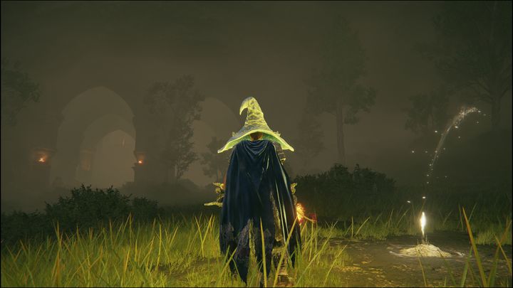 Miejsce łaski znajduje się w południowej części regionu, na południe od jeziora, nad którym widać płonącego golema - Shadow of the Erdtree: Wszystkie Miejsca łaski w pomniejszych regionach - Elden Ring - poradnik do gry