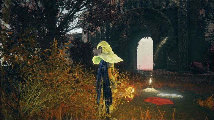 To miejsce łaski znajduje się przed wejściem na arenę bossa Romina, święta patronka pąków - Shadow of the Erdtree: Wszystkie Miejsca łaski w pomniejszych regionach - Elden Ring - poradnik do gry