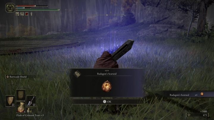 Za pokonanie Pradawnego bohatera z Zamor otrzymacie runy (5400) oraz amulet Naznaczająca Pieczęć Radagona (Radagons Scarseal) - Elden Ring: Pradawny bohater z Zamor (Ancient Hero of Zamor) - boss, jak pokonać? - Elden Ring - poradnik do gry