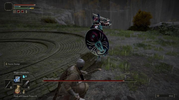 Jego ataki nie są szybkie, dlatego podczas prowokowania, nie spamujcie unikami, tylko po jednym wykonanym uniku, poczekajcie na drugi atak i ponownie wykonajcie unik - Elden Ring: Rycerz Tygla (Crucible Knight) - boss, jak pokonać? - Elden Ring - poradnik do gry