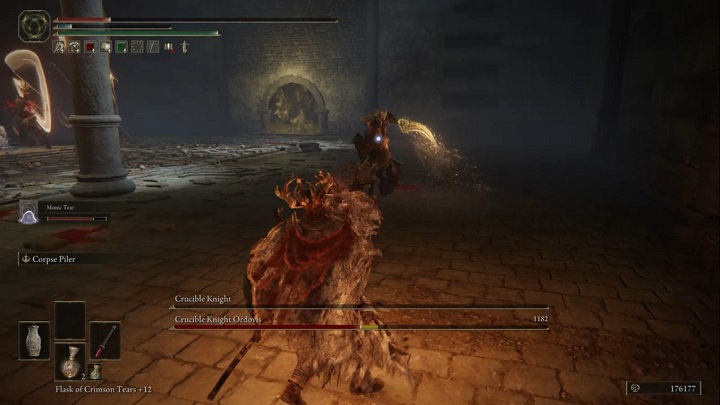 Obaj przeciwnicy lubią też posłużyć się sztyletem i próbować Was nadziać - Elden Ring: Rycerz Tygla (Crucible Knight) - boss, jak pokonać? - Elden Ring - poradnik do gry
