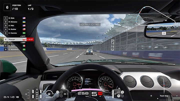 W rozdziale tym do rozegrania są 3 wyścigi polegające na skompletowaniu 3 różnych generacji Forda Mustanga - Gran Turismo 7: Kariera - Rozdziały / Menu 11-20 - Gran Turismo 7 - poradnik do gry