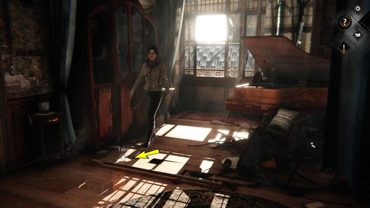 Podnieście prawy kawałek szkicu (strange sketch - right part) leżący na podłodze między szafą a pianinem - Syberia The World Before: Vaghen - most Mgieł, jesień 2005 część 1 (Vaghen - bridge of Mists, autumn 2005 part 1) - solucja, opis przejścia - Syberia The World Before - poradnik do gry