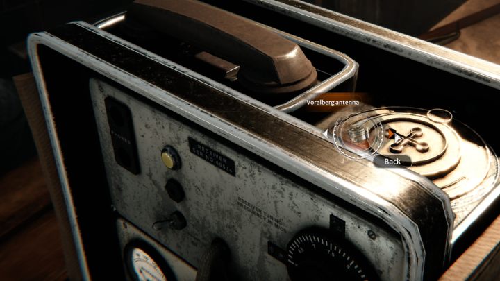 Za pomocą pokrętła na antenie wysuńcie wszystkie 4 elementy - Syberia The World Before: Vaghen - schronisko Silberspiegel 1944 (Vaghen - Silberspiegel refuge 1944) - solucja, opis przejścia - Syberia The World Before - poradnik do gry