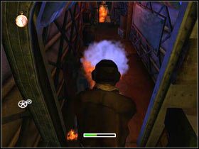 Mając gaśnicę w ręce podbiegnij kawałek dalej (uważaj, aby nie wejść do ognia - Poradnik do gry - [MISJA 1] Bomber Raid | The Great Escape - The Great Escape - poradnik do gry