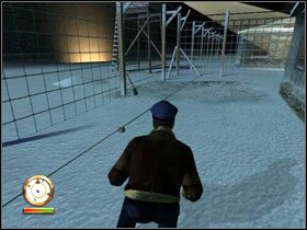 Skieruj się do północnych drzwi i skręć w stronę siatki - [MISJA 2] Winter Breakout cz.3 | The Great Escape - The Great Escape - poradnik do gry