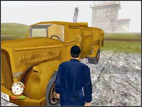 Po dotarciu na miejsce wysiądź z Kubelwagena i podejdź do jednej z ciężarówek - [MISJA 13] Airfield Escape cz.2 | The Great Escape - The Great Escape - poradnik do gry