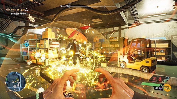 W przypadku wspomnianego mini-bossa starajcie się utrzymywać bezpieczny dystans, bo jego ataki mogą Was powalić lub chwilowo unieruchomić - Ghostwire Tokyo: Słup światła (Pillar of Light) - solucja, opis przejścia - Ghostwire Tokyo - poradnik do gry