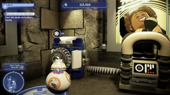 Rozwalcie wszystkie klocki znajdujące się na scenie i odbudujcie szafę grającą i mechanizm znajdujący się po lewej stronie - LEGO Skywalker Saga: Taniec z gwiezdnymi wojnami (Dancing with the Star Wars) - solucja, opis przejścia - LEGO Skywalker Saga - poradnik do gry