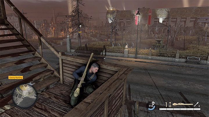 Park z północno-wschodniej części miasta jest pilnowany przez przeciwników oraz przez czołg, przy czym zniszczenie wrogiej maszyny nie jest obowiązkowe - Sniper Elite 5: Mapa misji 8 (Gruzy i ruiny) oraz opis lokacji - Sniper Elite 5 - poradnik do gry