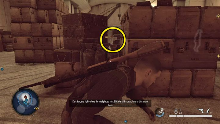 Po wejściu do środka po prawej stronie znajdziecie pierwsze schody i dotrzyjcie nimi na wyższe piętro - Sniper Elite 5: Cel z listy misji 7, Christian Jungers - solucja, opis przejścia - Sniper Elite 5 - poradnik do gry