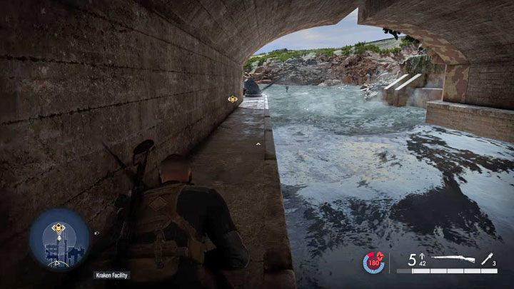 Udajcie się w stronę wyjścia z doku po to żeby oddalić się od miejsca, w którym wkrótce dojdzie do eksplozji - Sniper Elite 5: Zniszczenie prototypu Krakena (misja 5) - solucja, opis przejścia - Sniper Elite 5 - poradnik do gry
