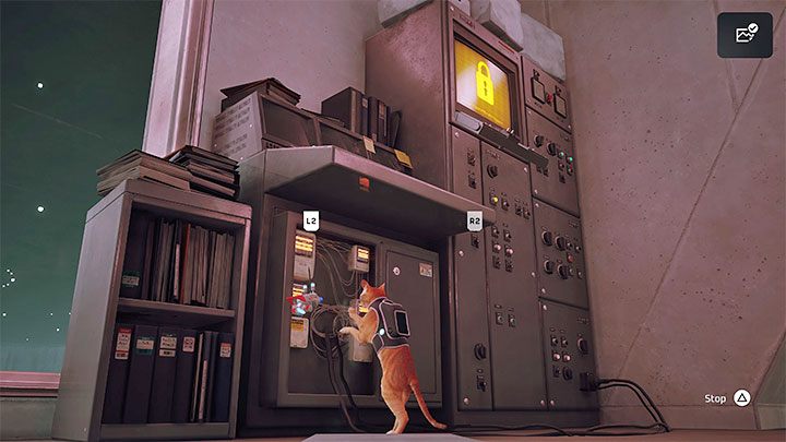 W pobliżu każdego terminala musicie znaleźć panel - Stray: Pomieszczenie kontrolne (Control Room), rozdział 12 - solucja, opis przejścia, zakończenie - Stray - poradnik do gry