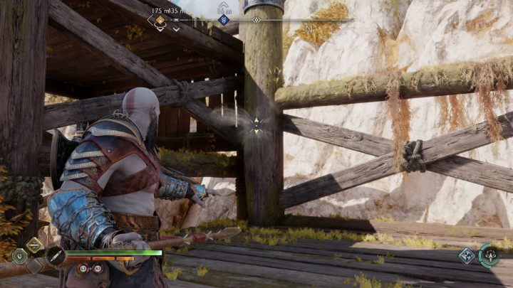 Wejdźcie po łańcuchu na drewnianą platformę i wbijcie włócznię w belkę - God of War Ragnarok: Zaginiony skarb (The Lost Treasure) - przysługa, solucja, opis przejścia - God of War Ragnarok - poradnik do gry