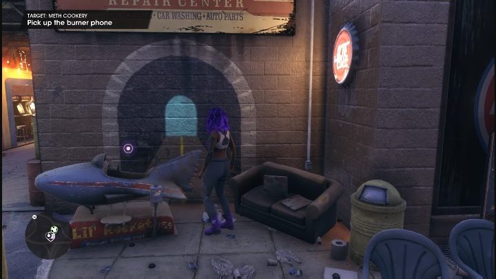 Gdy dotrzecie do miejsca oznaczonego na mapie, zobaczycie telefon schowany w starej zabawce dla dzieci - Saints Row 2022: Meth Cookery - jak wykonać? - Saints Row - poradnik do gry