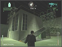 Gdy ich załatwisz, wejdź po rampie na wieżę i wciśnij znajdujący się tam zielony guzik - [Ghost] The Power Plant - Transformer Field | Enter The Matrix - Enter The Matrix - poradnik do gry