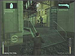 Potem czekając Cię schodki w dół i kolejny oponent - [Ghost] The Power Plant - Transformer Field 2 | Enter The Matrix - Enter The Matrix - poradnik do gry