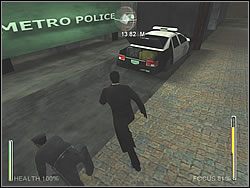 Minąwszy kilka przejść, znajdziesz się na zakręcie z policjantem - [Ghost] Chinatown - On Foot | Enter The Matrix - Enter The Matrix - poradnik do gry