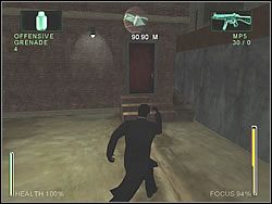 Zacznij uciekać w stronę ulicy wskazywanej strzałką - [Ghost] Chinatown - On Foot | Enter The Matrix - Enter The Matrix - poradnik do gry