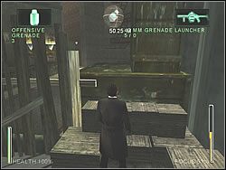 Trafisz do czegoś w rodzaju przystani, a z budynku z lewej (ten z wielką szybą) wyskoczy kolejny Agent - [Ghost] Chinatown - Hard Line Pursuit | Enter The Matrix - Enter The Matrix - poradnik do gry