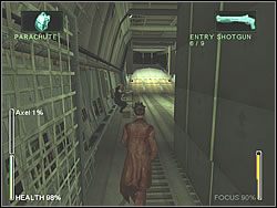 Czas wracać do czekającego w tylniej części kolegi - [Niobe] The Airport - Agent on Board | Enter The Matrix - Enter The Matrix - poradnik do gry