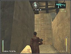 Zaczynasz na dół, mając osłonę Ghosta i całą masę wojaków w okolicy - [Niobe] The Power Plant - Reactor Foundation | Enter The Matrix - Enter The Matrix - poradnik do gry