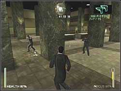Jednak Twoim głównym zadaniem jest zajęcie się człowiekiem z shotgunem - [Ghost] The Post Office - Got it! | Enter The Matrix - Enter The Matrix - poradnik do gry