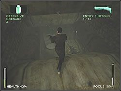 Wyjdź przez otwarte wrota w głębi - [Ghost] The Sewers - Breathing Room | Enter The Matrix - Enter The Matrix - poradnik do gry