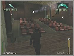 Dalej do korytarza - nie ważne którą drogę wybierzesz, i tak trafisz na białe drzwi - [Ghost] The Chateau - Merovingians Office | Enter The Matrix - Enter The Matrix - poradnik do gry