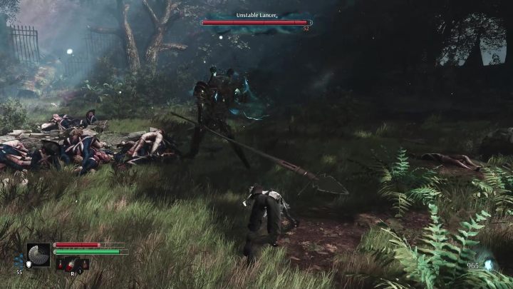 Podstawowym atakiem tego bossa jest zamach włócznią do przodu - Steelrising: Niestabilny Lansjer (Unstable Lancer) - jak pokonać? - Steelrising - poradnik do gry