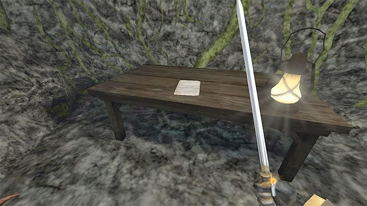 W odwiedzanych lokacjach w grze do odnalezienia jest sporo unikalnych i sekretnych przedmiotów - Gloomwood: Eksploracja świata gry - Gloomwood - poradnik do gry