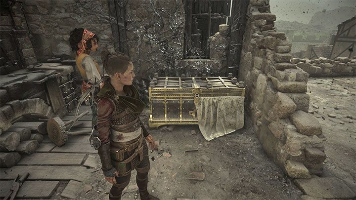 Skrzynia jest wewnątrz budynku, obok stołu warsztatowego - Plague Tale Requiem: Sekretne skrzynie z rozdziału 16 (Król Hugo) - lista - A Plague Tale Requiem - poradnik do gry