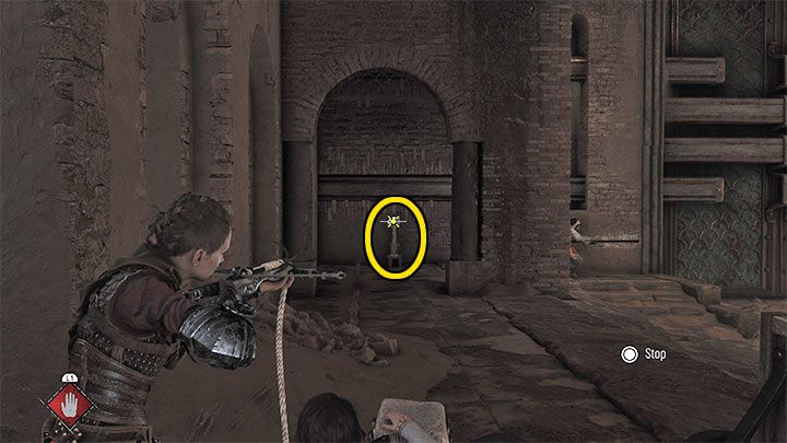 Ustawcie się przy wozie - ma on punkt zakotwiczenia i możecie tu skorzystać z kuszy - Plague Tale Requiem: Otwarcie bramy (Open the gate) - solucja, opis przejścia - A Plague Tale Requiem - poradnik do gry