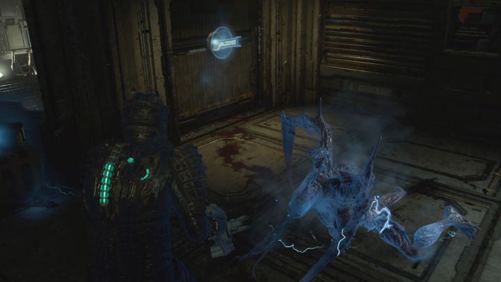 Tuż po tym jak dojdzie do ataku użyjcie stazy na łowcy i opcjonalnie pozbawcie go dolnych kończyn - Dead Space Remake: Rozpacz i ruina (End of Days) - Dead Space Remake - poradnik do gry